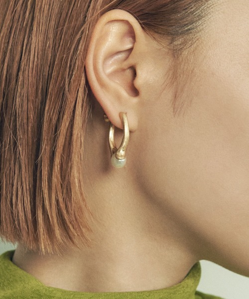 GOLDY（ゴールディ）の「スフィアー パール スクリュー フィット イヤリング（イヤリング・レディース・ゴールド/シルバー系その他/ゴールド系その他/シルバー・FREE）」の4枚目の写真