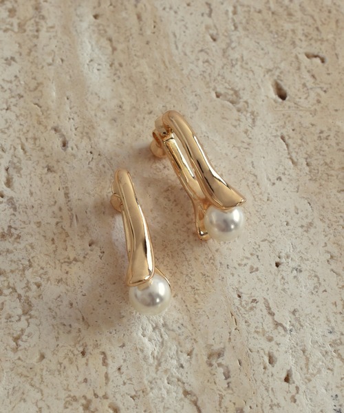 GOLDY（ゴールディ）の「スフィアー パール スクリュー フィット イヤリング（イヤリング・レディース・ゴールド/シルバー系その他/ゴールド系その他/シルバー・FREE）」の5枚目の写真