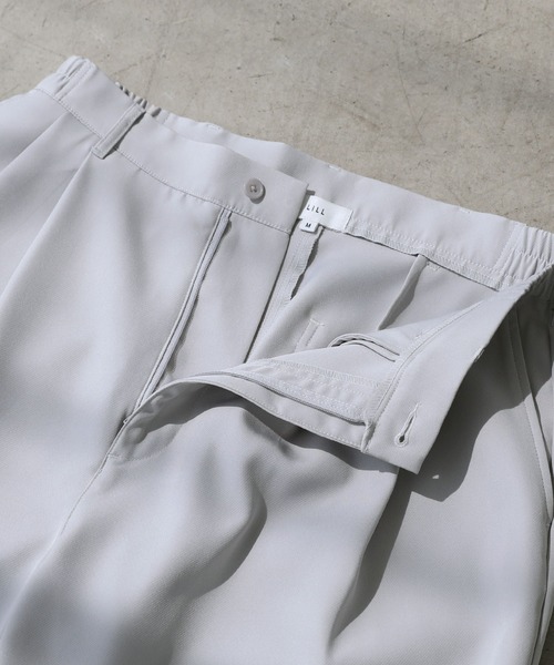 LILL（リル）の「ドレープ/デニムルーズシルエットハイウエストバギータックワイドフレアパンツ（デニムパンツ・メンズ・ブラック/ブルー系/ブラック系/グレー・XL/L/M/S）」の15枚目の写真