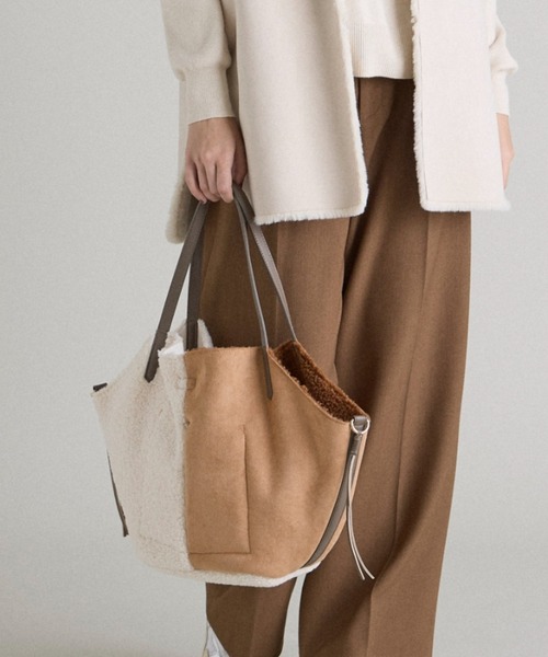 INED CLARO（イネドクラロ）の「バイカラートートバッグ（トートバッグ・レディース・アイボリー/サンドグレー・フリー）」の2枚目の写真