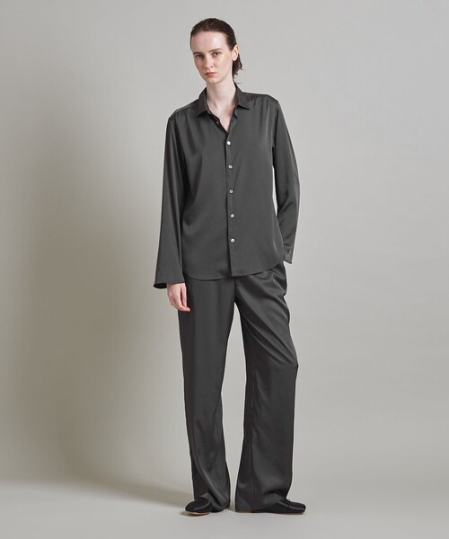 LOEFF(ロエフ)の「<LOEFF>フリュイド シャツ(シャツ/ブラウス・レディース・ダークブラウン/ダークグレー・0/1)」の12枚目の写真