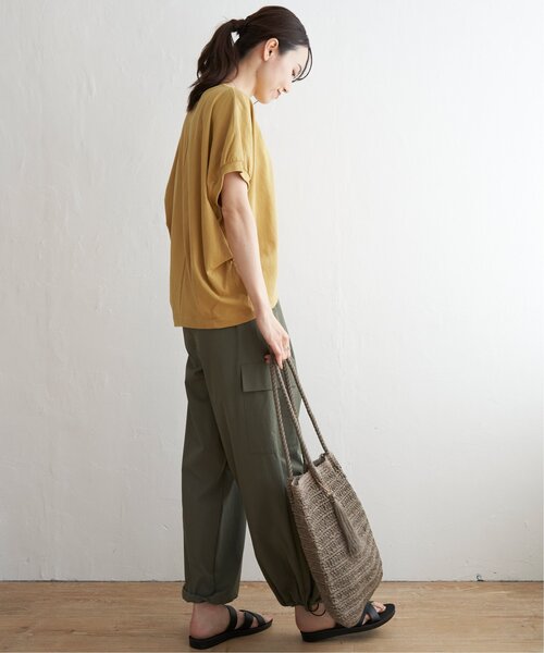 ikka(イッカ)の「【接触冷感/親子コーデ】冷感ドルマンタックプルオーバー(Tシャツ/カットソー・レディース・イエロー/ベージュ/グリーン/ブラック/オフホワイト・S/M/L)」の21枚目の写真