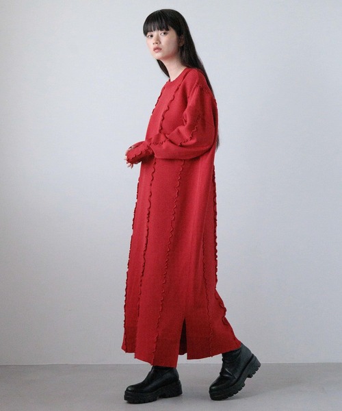 yuw(ユウ)の「【マシンウォッシャブル可能】パネルメローニットワンピース 133767(ワンピース・レディース・ブラック/レッド/ブラウン・FREE)」の3枚目の写真