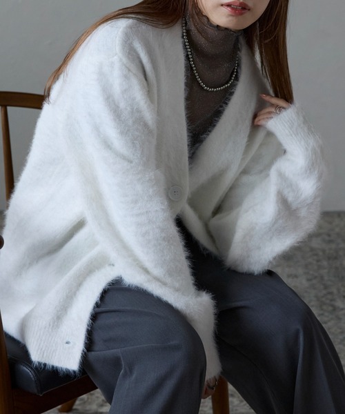 ap retro（アプレトロ）の「シャギーVネックカーデ（カーディガン/ボレロ・レディース・ベージュ/ピンク/オフホワイト/グレー/チャコールグレー/ブラック・FREE）」の2枚目の写真