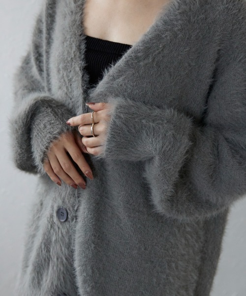 ap retro（アプレトロ）の「シャギーVネックカーデ（カーディガン/ボレロ・レディース・ベージュ/ピンク/オフホワイト/グレー/チャコールグレー/ブラック・FREE）」の4枚目の写真