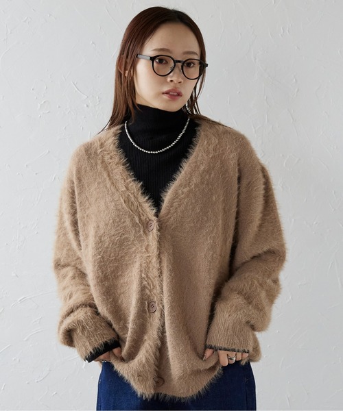 ap retro（アプレトロ）の「シャギーVネックカーデ（カーディガン/ボレロ・レディース・ベージュ/ピンク/オフホワイト/グレー/チャコールグレー/ブラック・FREE）」の14枚目の写真