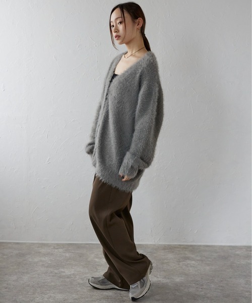 ap retro（アプレトロ）の「シャギーVネックカーデ（カーディガン/ボレロ・レディース・ベージュ/ピンク/オフホワイト/グレー/チャコールグレー/ブラック・FREE）」の11枚目の写真