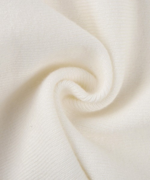 SAISON DE PAPILLON(セゾンドパピヨン)の「ランダムリブ編みぺプラム裾ニットプルオーバー(ニット/セーター・レディース・アイボリー/ブラック・M/L)」の12枚目の写真