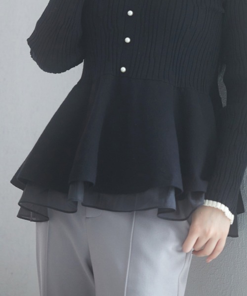 SAISON DE PAPILLON(セゾンドパピヨン)の「ランダムリブ編みぺプラム裾ニットプルオーバー(ニット/セーター・レディース・アイボリー/ブラック・M/L)」の5枚目の写真