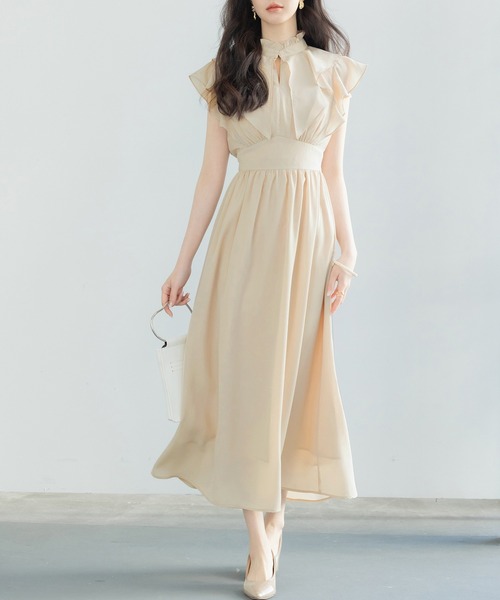 DRESS PLUS（ドレスプラス）の「フリルカラーロング丈ジョゼットワンピース（ワンピース・レディース・アイボリー/ベージュ/ブラック・M/L/S）」の10枚目の写真