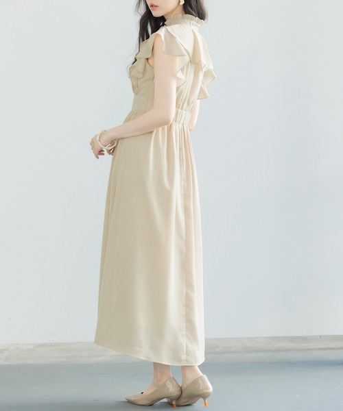 DRESS PLUS（ドレスプラス）の「フリルカラーロング丈ジョゼットワンピース（ワンピース・レディース・アイボリー/ベージュ/ブラック・M/L/S）」の13枚目の写真