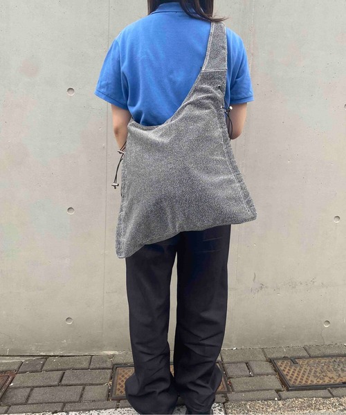 WEGO（ウィゴー）の「WEGO/ラメギャザーバッグ（トートバッグ・レディース・ブラック/グレー・FREE）」の9枚目の写真