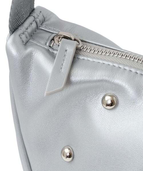 CONVERSE TOKYO（コンバーストウキョウ）の「STUDS MOON SHOULDER BAG