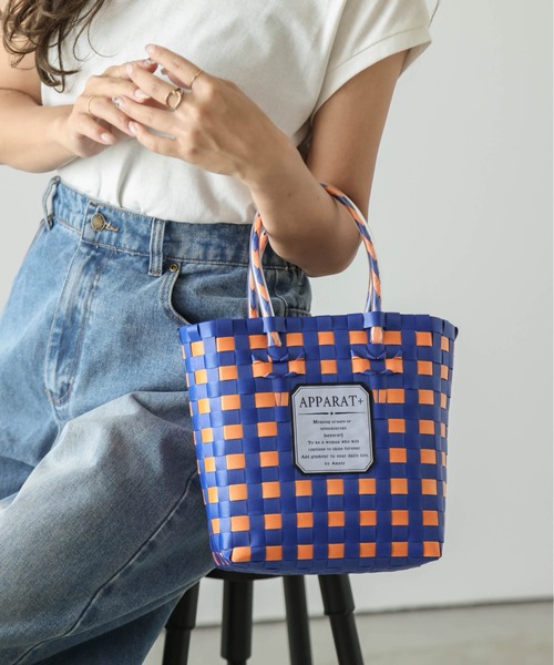 Apparat+(アパラートプラス)の「ビビットカラーかごバッグ(かごバッグ・レディース・ブラック/オレンジ/ブルー/グリーン・フリー)」の4枚目の写真