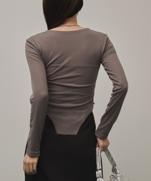 Solace(ソレイス)の「スクエアネックスリムテレコリブトップス(Tシャツ/カットソー・レディース・グレー/ブラック・FREE)」の5枚目の写真