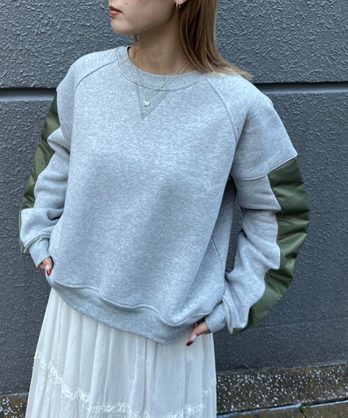 INTER FACTORY（インターファクトリー）の「NANA - ドッキングスウェット - made in INTER FACTORY（スウェット・レディース・グレー・MEDIUM/LARGE）」の19枚目の写真