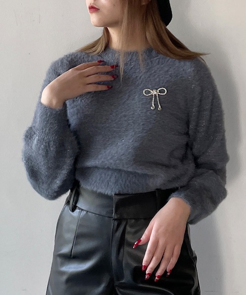 one way（ワンウェイ）の「リボンブローチ付きフェザープルニット（ニット/セーター・レディース・レッド/ホワイト/グレー/ピンク・FREE）」の19枚目の写真