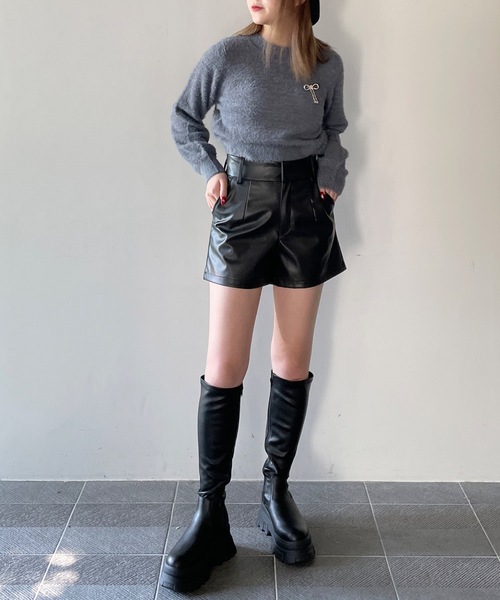 one way（ワンウェイ）の「リボンブローチ付きフェザープルニット（ニット/セーター・レディース・レッド/ホワイト/グレー/ピンク・FREE）」の20枚目の写真