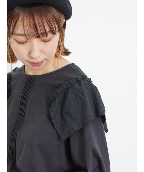 Samansa Mos2(サマンサ モスモス)の「肩ハンカチ刺繍レースカットソー(Tシャツ/カットソー・レディース・グリーン/ブラック/キナリ・F)」の3枚目の写真