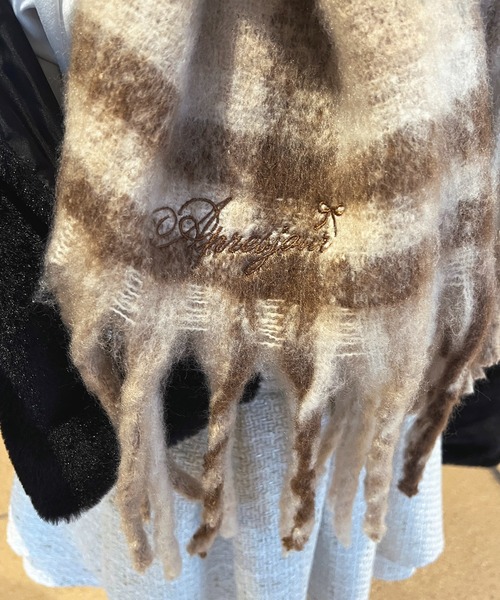 apres jour（アプレジュール）の「アソート刺繍入りマフラー【ZOZOTOWN限定アイテム】（マフラー・レディース・ライトブルー/ブラック/オフホワイト/ピンク系その他/ブラウン系その他・FREE）」の12枚目の写真