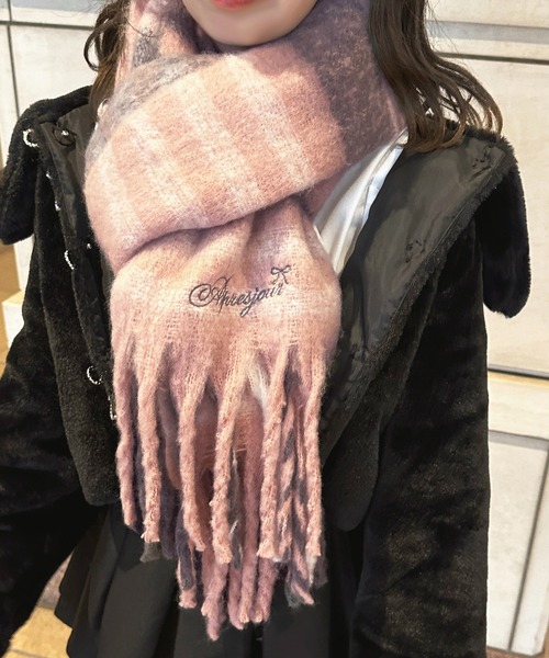 apres jour（アプレジュール）の「アソート刺繍入りマフラー【ZOZOTOWN限定アイテム】（マフラー・レディース・ライトブルー/ブラック/オフホワイト/ピンク系その他/ブラウン系その他・FREE）」の15枚目の写真