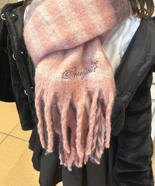 apres jour（アプレジュール）の「アソート刺繍入りマフラー【ZOZOTOWN限定アイテム】（マフラー・レディース・ライトブルー/ブラック/オフホワイト/ピンク系その他/ブラウン系その他・FREE）」の17枚目の写真