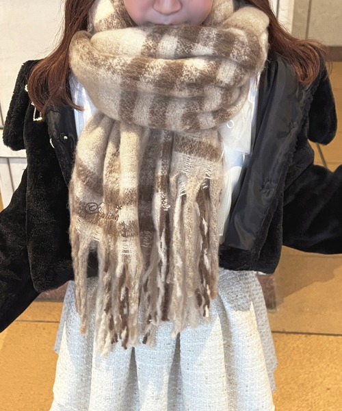 apres jour（アプレジュール）の「アソート刺繍入りマフラー【ZOZOTOWN限定アイテム】（マフラー・レディース・ライトブルー/ブラック/オフホワイト/ピンク系その他/ブラウン系その他・FREE）」の14枚目の写真