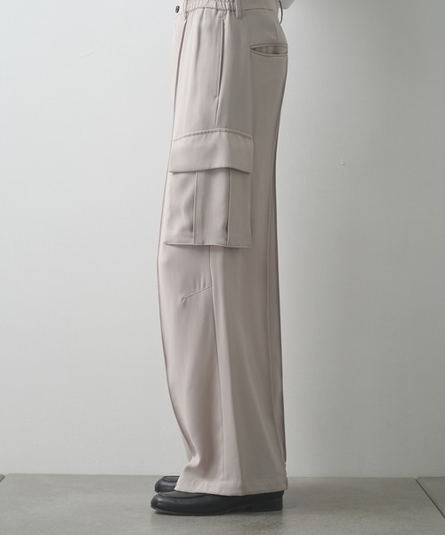 STUDIOUS（ステュディオス）の「【STUDIOUS】STAR FLEX CARGO PANTS/シワになりにくい/ウエスト調整可能（カーゴパンツ・メンズ・ライトベージュ/ブラック・2/1）」の22枚目の写真