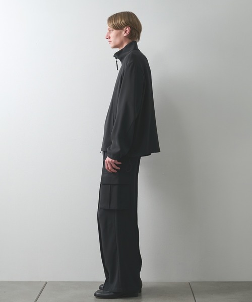 STUDIOUS（ステュディオス）の「【STUDIOUS】STAR FLEX CARGO PANTS/シワになりにくい/ウエスト調整可能（カーゴパンツ・メンズ・ライトベージュ/ブラック・2/1）」の19枚目の写真