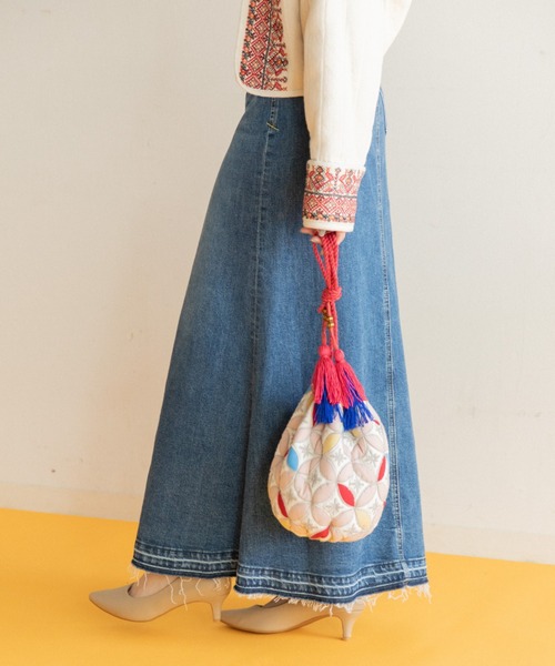 AMERICAN RAG CIE（アメリカンラグシー）の「LEIN キルト巾着バッグ（ショルダーバッグ・レディース・ブラウン/サーモンピンク・FREE）」の4枚目の写真