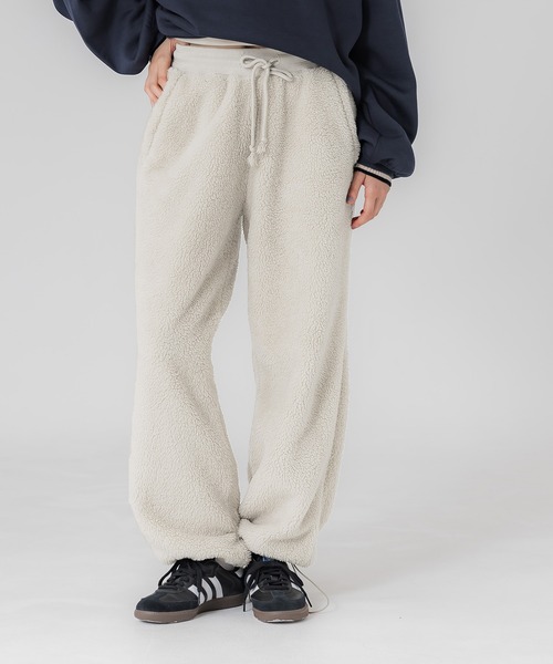 coca(coca)(コカ)の「ボアイージーパンツ 裾ドロスト(その他パンツ・レディース・チャコール/ライトベージュ・L/M)」の7枚目の写真