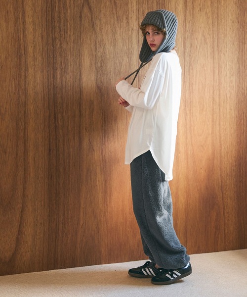 coca(coca)(コカ)の「ボアイージーパンツ 裾ドロスト(その他パンツ・レディース・チャコール/ライトベージュ・L/M)」の9枚目の写真