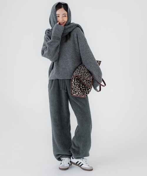 coca(coca)(コカ)の「ボアイージーパンツ 裾ドロスト(その他パンツ・レディース・チャコール/ライトベージュ・L/M)」の15枚目の写真