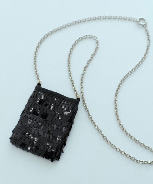ADAM ET ROPE'（アダムエロペ）の「スパンコールアクセサリーポシェット（ショルダーバッグ・レディース・ブラック/ピンク/シルバー/ゴールド・FREE）」の2枚目の写真