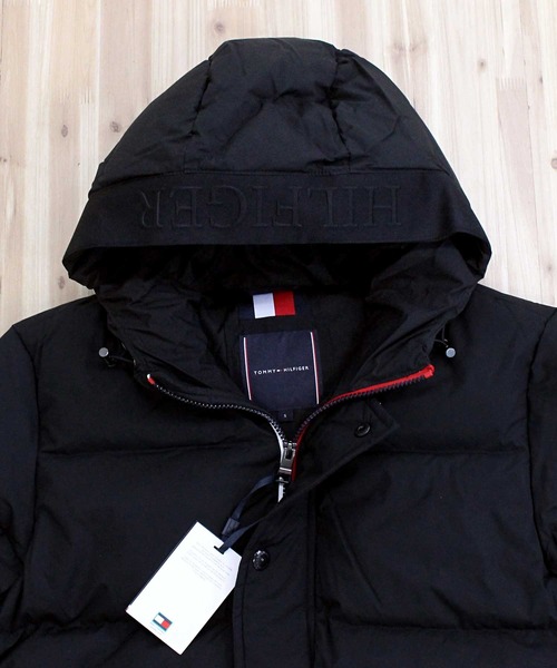 TOMMY HILFIGER（トミーヒルフィガー）の「ヒルフィガー ダウン フード付きジャケット Men's Hilfiger Down Hooded Jacket（ダウンジャケット/コート・メンズ・ブラック・S/M/L）」の10枚目の写真
