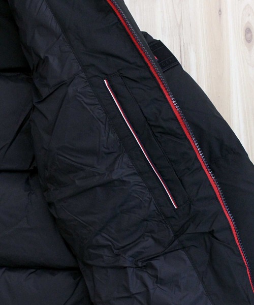 TOMMY HILFIGER（トミーヒルフィガー）の「ヒルフィガー ダウン フード付きジャケット Men's Hilfiger Down Hooded Jacket（ダウンジャケット/コート・メンズ・ブラック・S/M/L）」の8枚目の写真