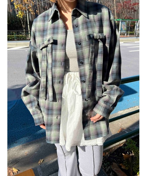WC（ダブル シー）の「リボンチェックビッグシャツ（シャツ/ブラウス・レディース・ブラウン/グリーン/ピンク・FREE）」の9枚目の写真