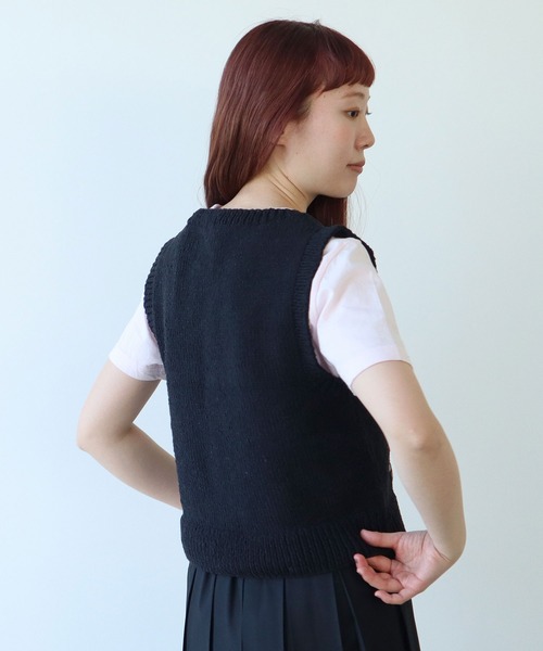 セール】○ネパールハンドニット 花束刺繍ベスト（ベスト