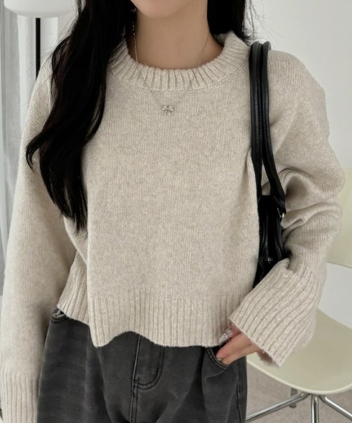 TREOVER(トレオーバー)の「クルーネック ショート メランジニット(ニット/セーター・レディース・ピンク・FREE)」の2枚目の写真