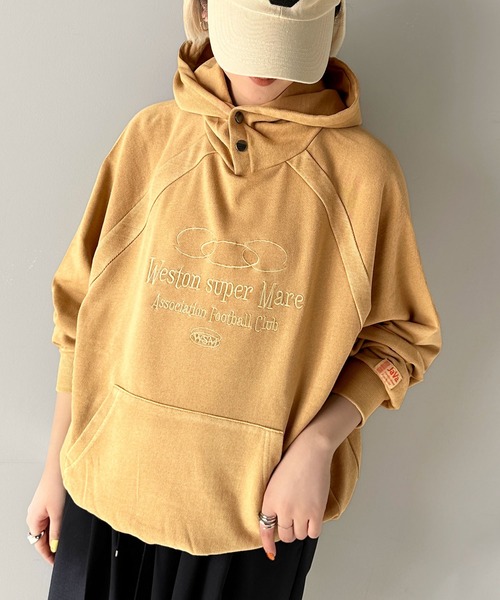 Java(ジャバ)の「《Javaジャバコラボ》個性が際立つアートな一着!ヴィンテージ風フットボールデザインピグメントオーバーサイズパーカー(長袖)(パーカー・メンズ・ブルー系/ベージュ系その他/チャコールグレー・X-LARGE/LARGE/MEDIUM/SMALL)」の15枚目の写真