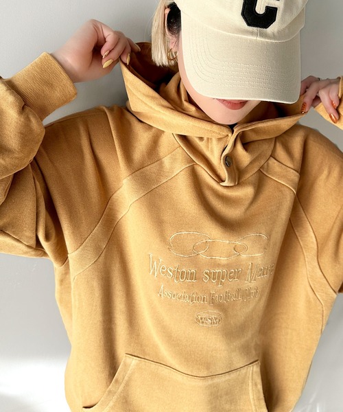 Java(ジャバ)の「《Javaジャバコラボ》個性が際立つアートな一着!ヴィンテージ風フットボールデザインピグメントオーバーサイズパーカー(長袖)(パーカー・メンズ・ブルー系/ベージュ系その他/チャコールグレー・X-LARGE/LARGE/MEDIUM/SMALL)」の13枚目の写真