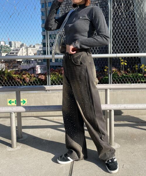 WEGO(ウィゴー)の「WEGO/ラインストーンストレートデニムパンツ(デニムパンツ・レディース・スカイブルー/ブラック・SMALL/MEDIUM)」の16枚目の写真