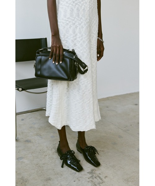 un/neu（アンノイ）の「ダブルレースアップスクエアトゥパンプス（パンプス・レディース・ブラウン/ブラック・MEDIUM/SMALL/LARGE）」の8枚目の写真