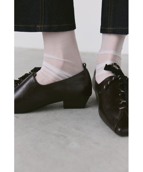 un/neu（アンノイ）の「ダブルレースアップスクエアトゥパンプス（パンプス・レディース・ブラウン/ブラック・MEDIUM/SMALL/LARGE）」の15枚目の写真