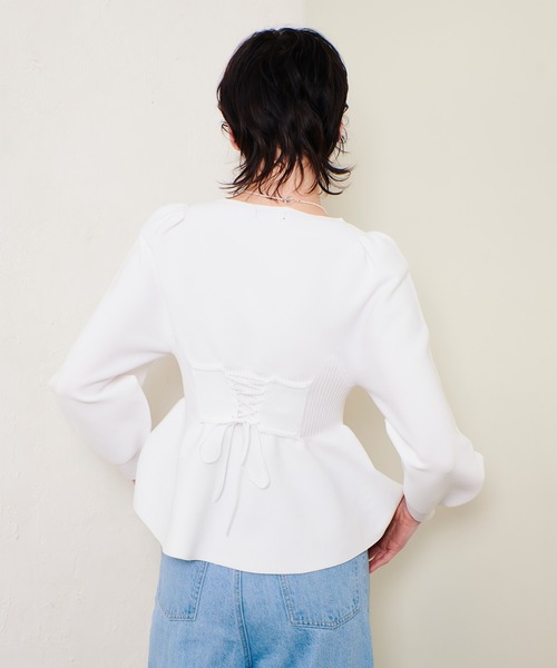 allureville（アルアバイル）の「バックレースアッププルオーバー（ニット/セーター・レディース・ネイビー/オフホワイト/ライトイエロー・2）」の21枚目の写真