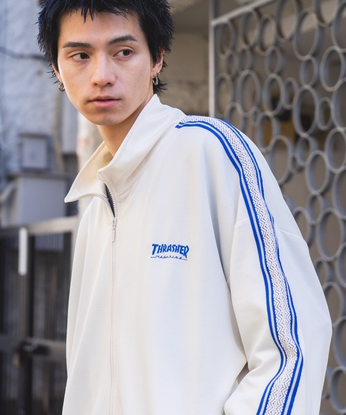 THRASHER(スラッシャー)の「【THRASHER/スラッシャー】ジャガードテープ サイドライン ジャージトラックジャケット(ジャージ・メンズ・ホワイト/ブラック・MEDIUM/X-LARGE/LARGE)」の1枚目の写真