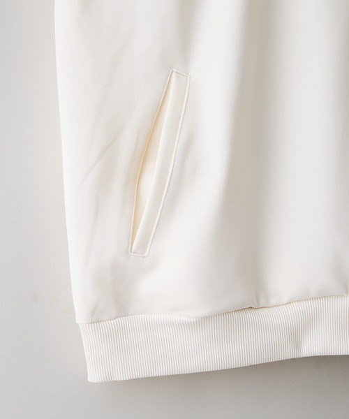 THRASHER(スラッシャー)の「【THRASHER/スラッシャー】ジャガードテープ サイドライン ジャージトラックジャケット(ジャージ・メンズ・ホワイト/ブラック・MEDIUM/X-LARGE/LARGE)」の5枚目の写真