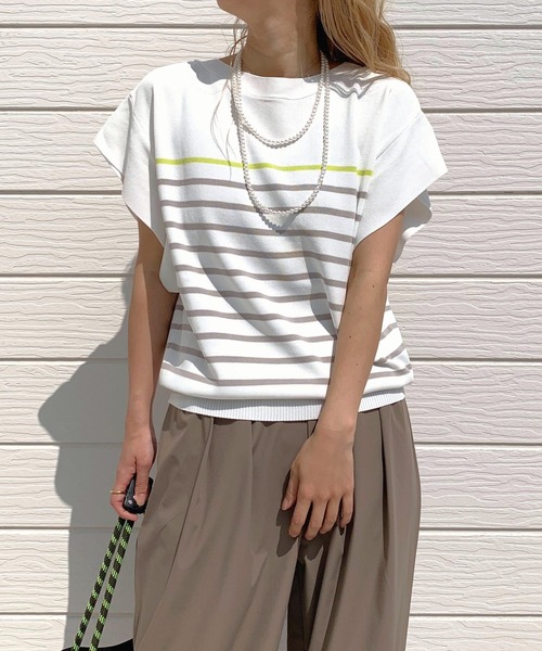 Q(キュー)の「フレンチスリーブパネルボーダーニット(ニット/セーター・レディース・ホワイト系/ブラック系・MEDIUM)」の4枚目の写真