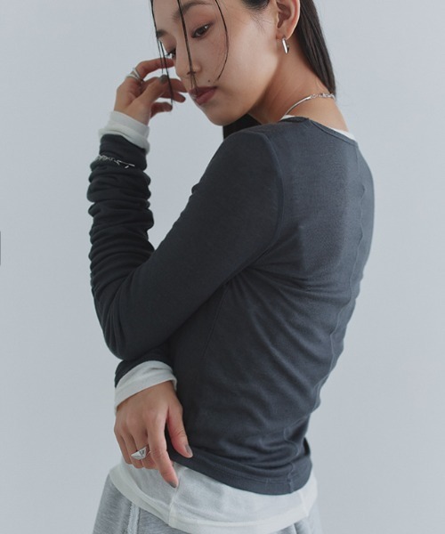 ECLAM(クラム)の「袖シャーリングシアーカットソー(Tシャツ/カットソー・レディース・ライトブルー/杢グレー/チャコール/アイボリー/ブラック・M)」の19枚目の写真