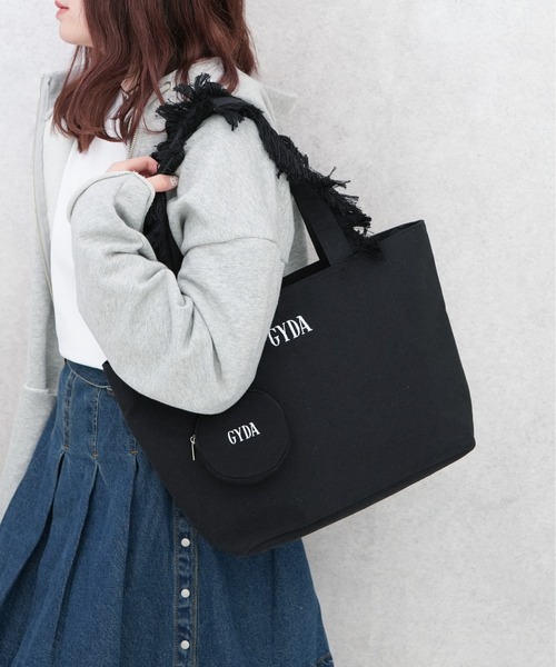 GYDA(ジェイダ)の「【GYDA/ジェイダ】A4対応 500mlペットボトル収納可 フリンジトートバッグ(トートバッグ・レディース・ライトブルー/ブラック/アイボリー・FREE)」の3枚目の写真